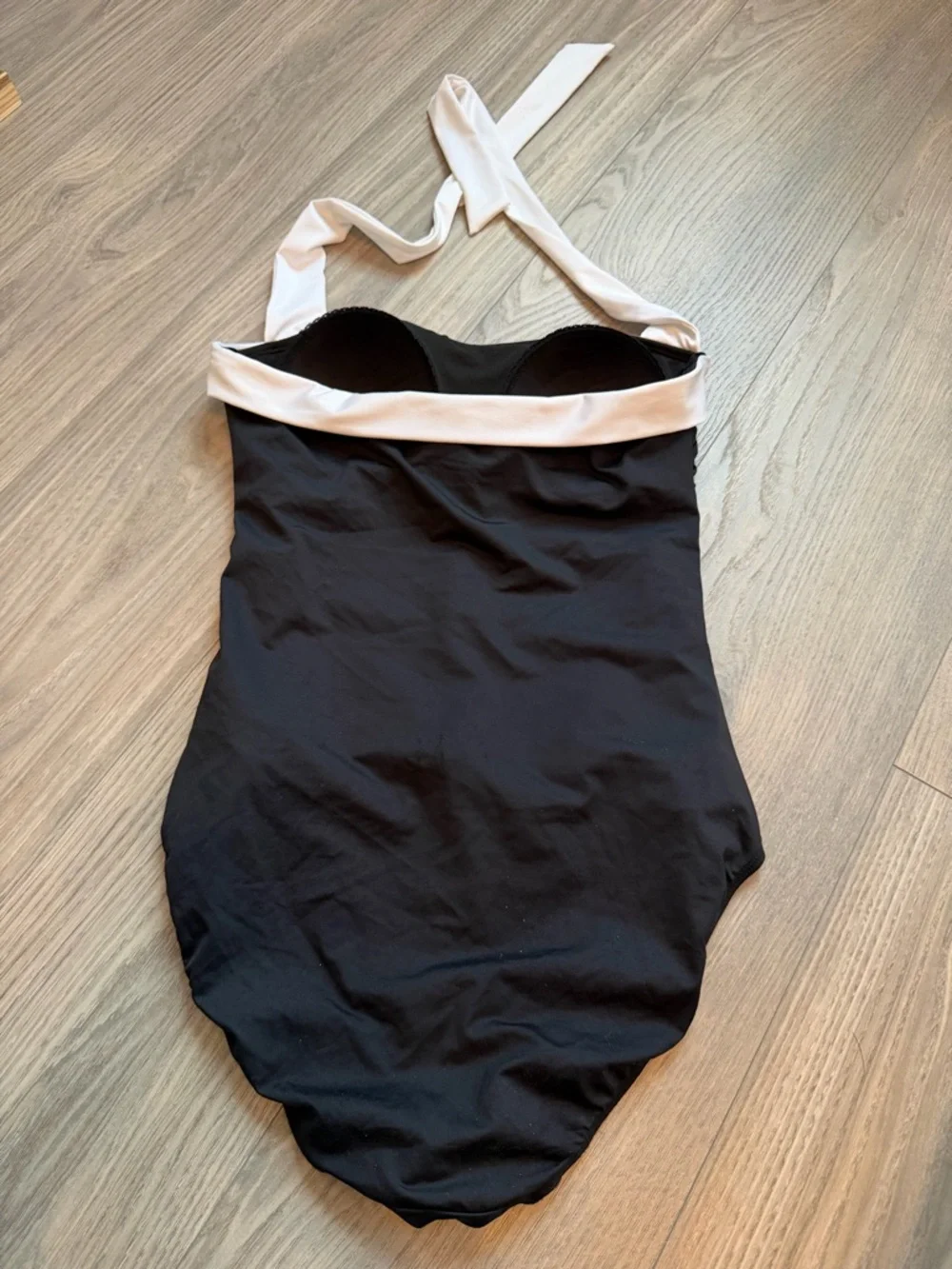 Lauren Ralph Lauren Black & White Halter One-Piece Swimsuit | Size 8